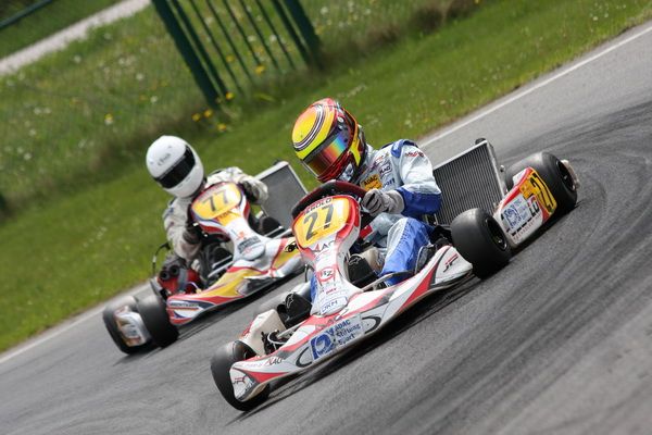 Nino Kuhn im Rennkart #77